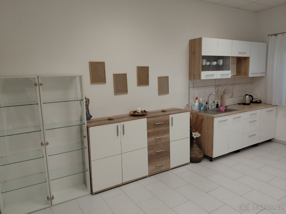 Obchodní prostory · Olomouc, 779 00 - 4