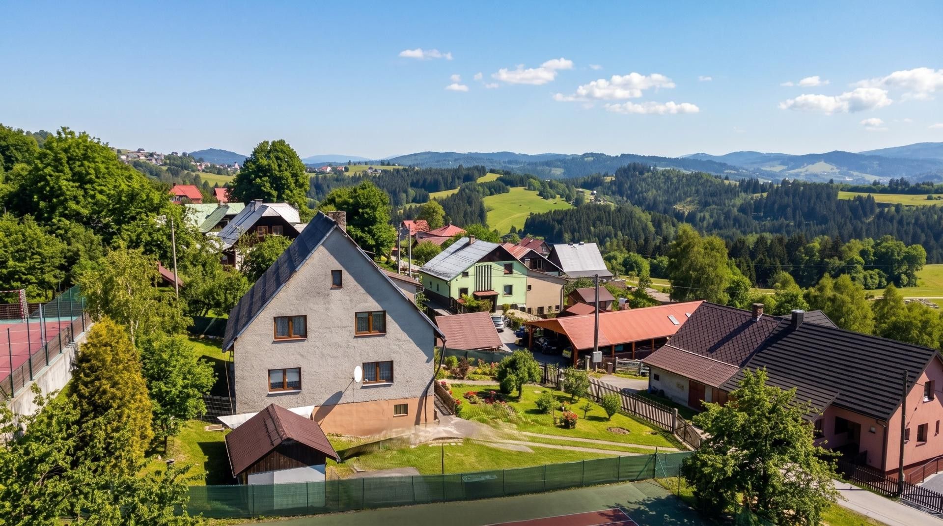 Rodinný dům · 280 m² · Hrčava - 3
