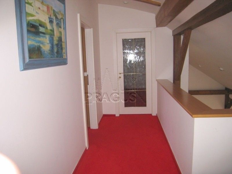 Pronájem byt 3+1 - Hořejší nábřeží, Praha, 145 m² - 5