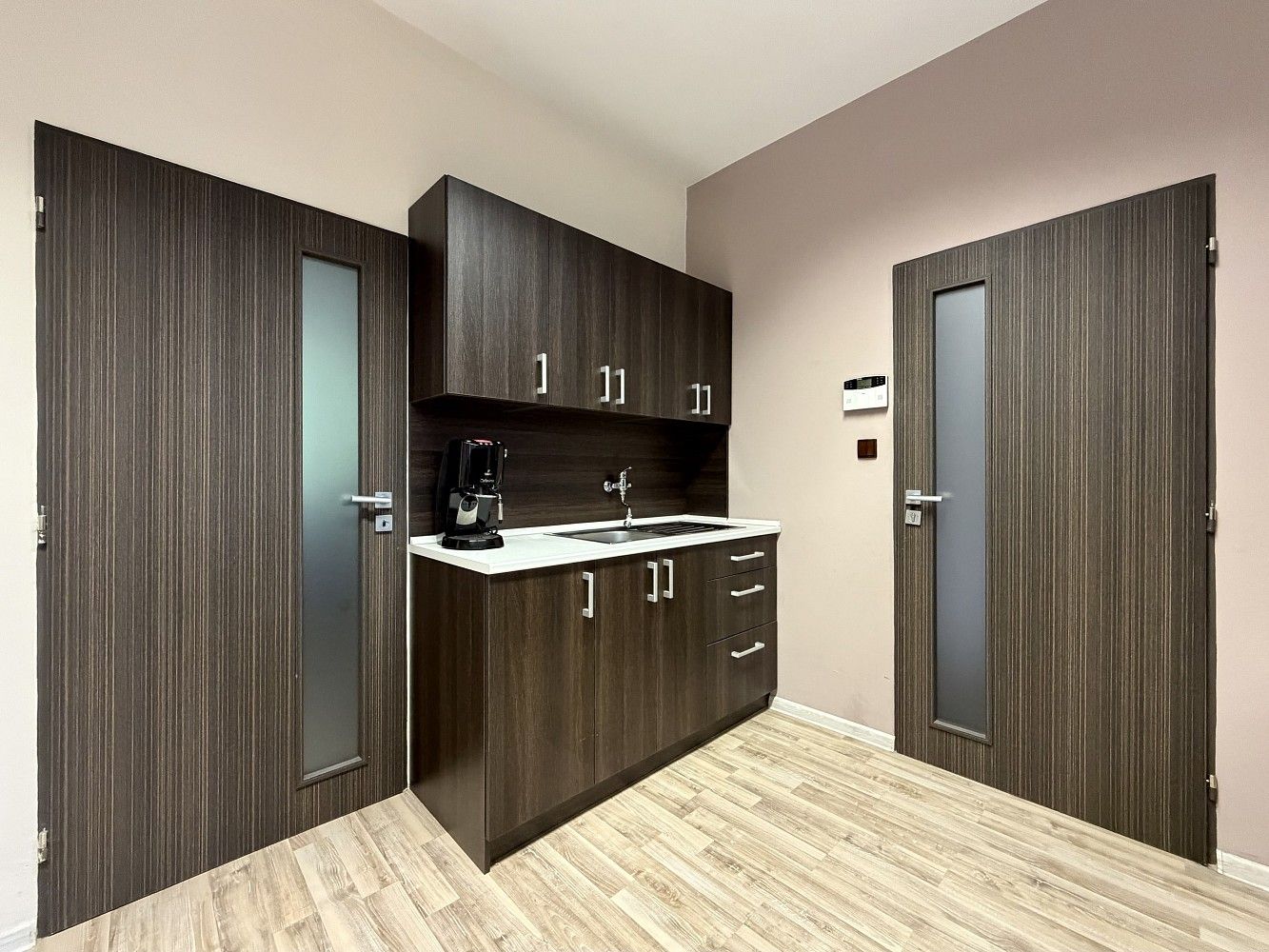 Pronájem obchodní prostory - Ostrava - Slezská Ostrava, okres Ostrava-město, Moravskoslezský kraj, 66 m² - 5