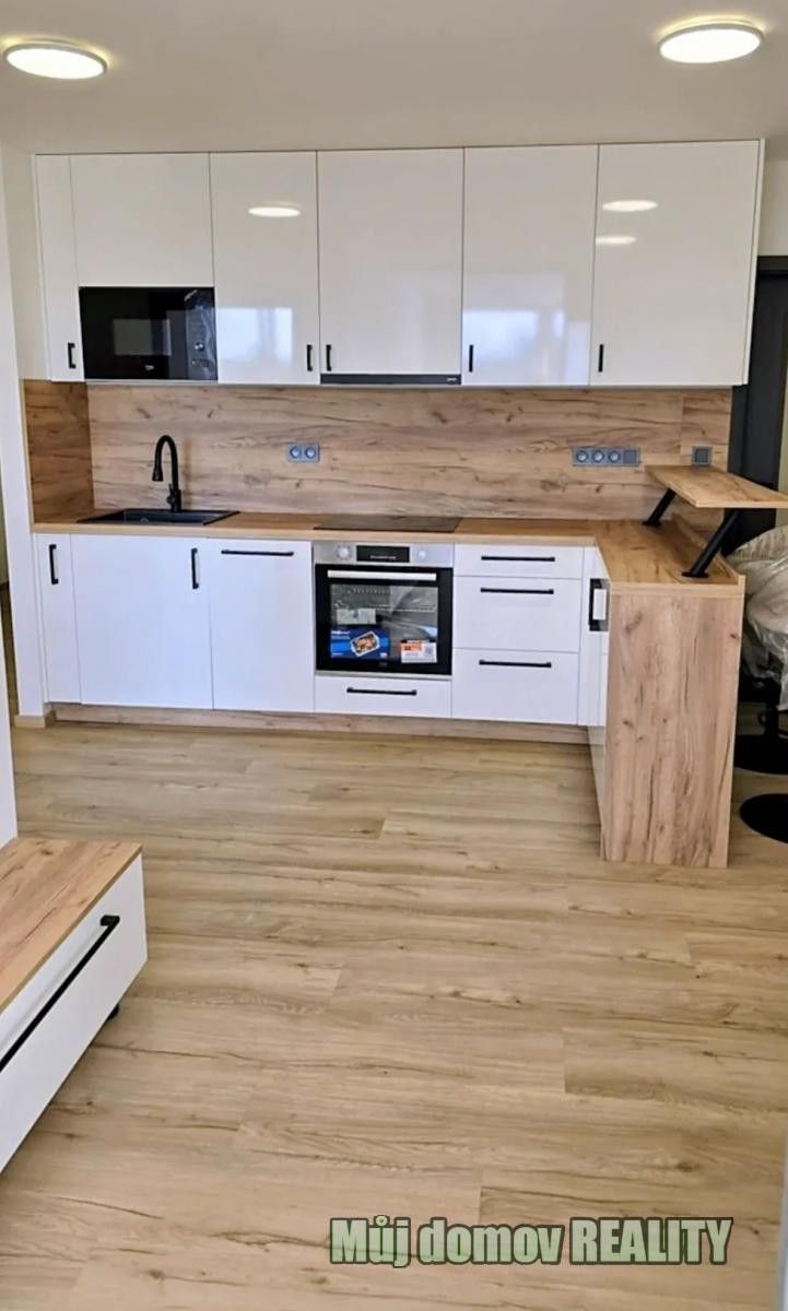 4+kk, Šípková, Praha, 61 m²