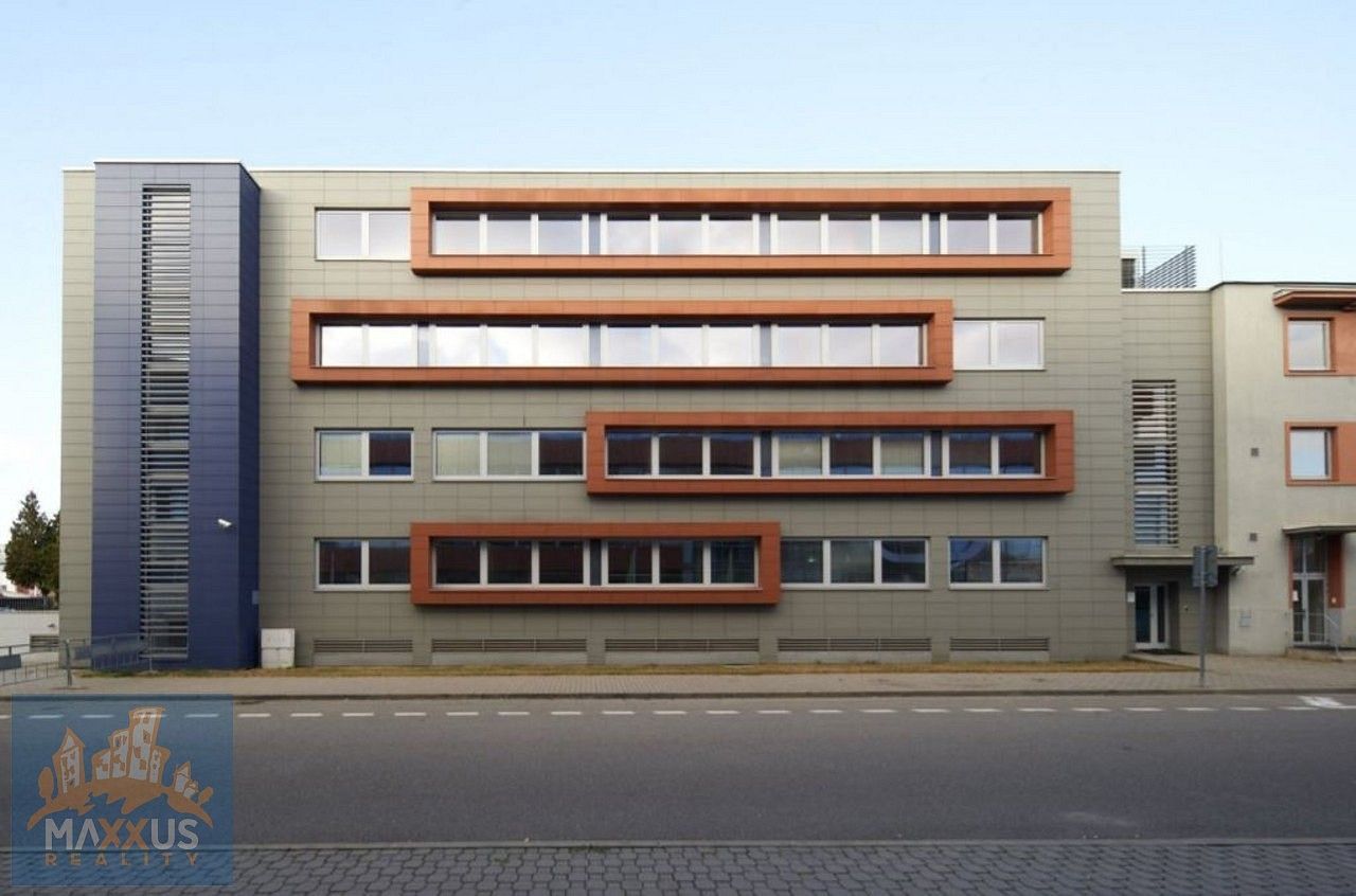Kancelář, 520 m²