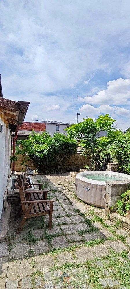 Rodinný dům · 271 m² · Praha - Kyje, okres Praha 14, Hlavní město Praha - 4