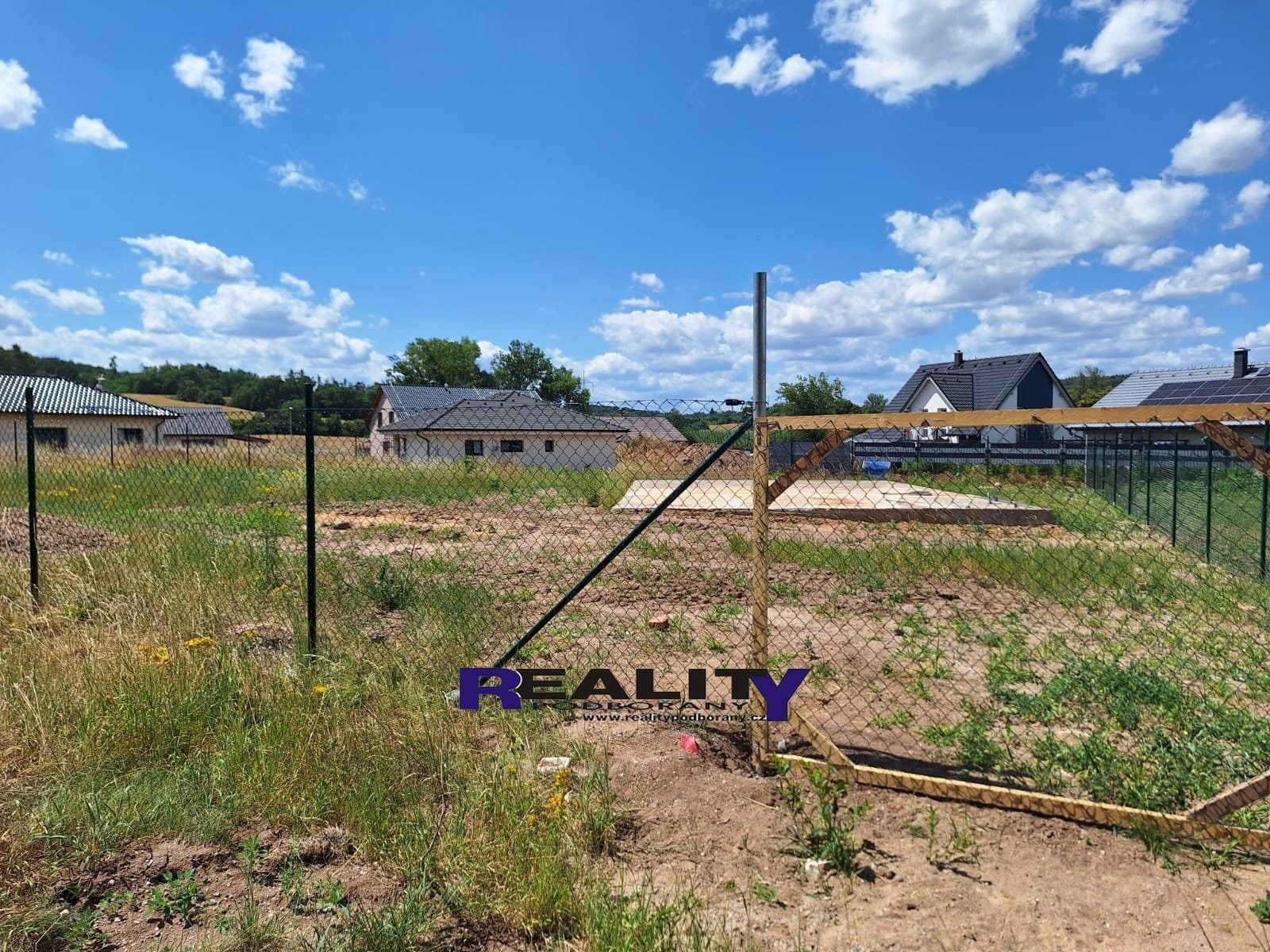 Pozemky pro bydlení, Luční, Holedeč