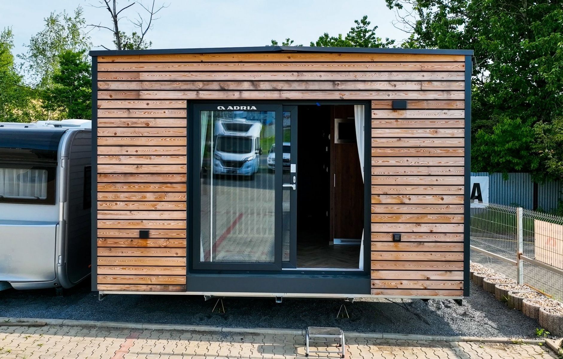 Prodej ostatní - Tomkova, Tábor, 25 m²