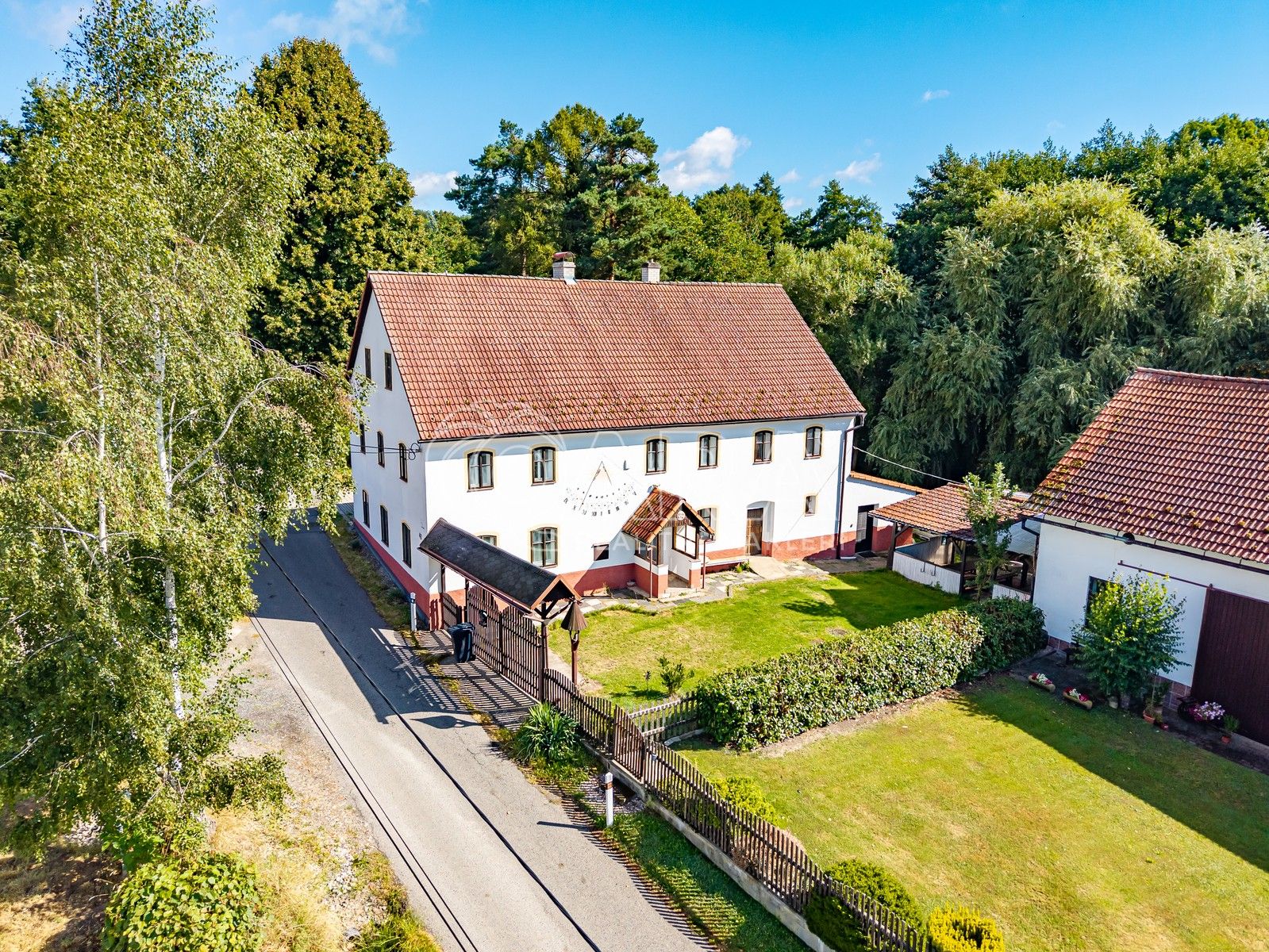 Prodej rodinný dům - Radeč, Žandov, 250 m²