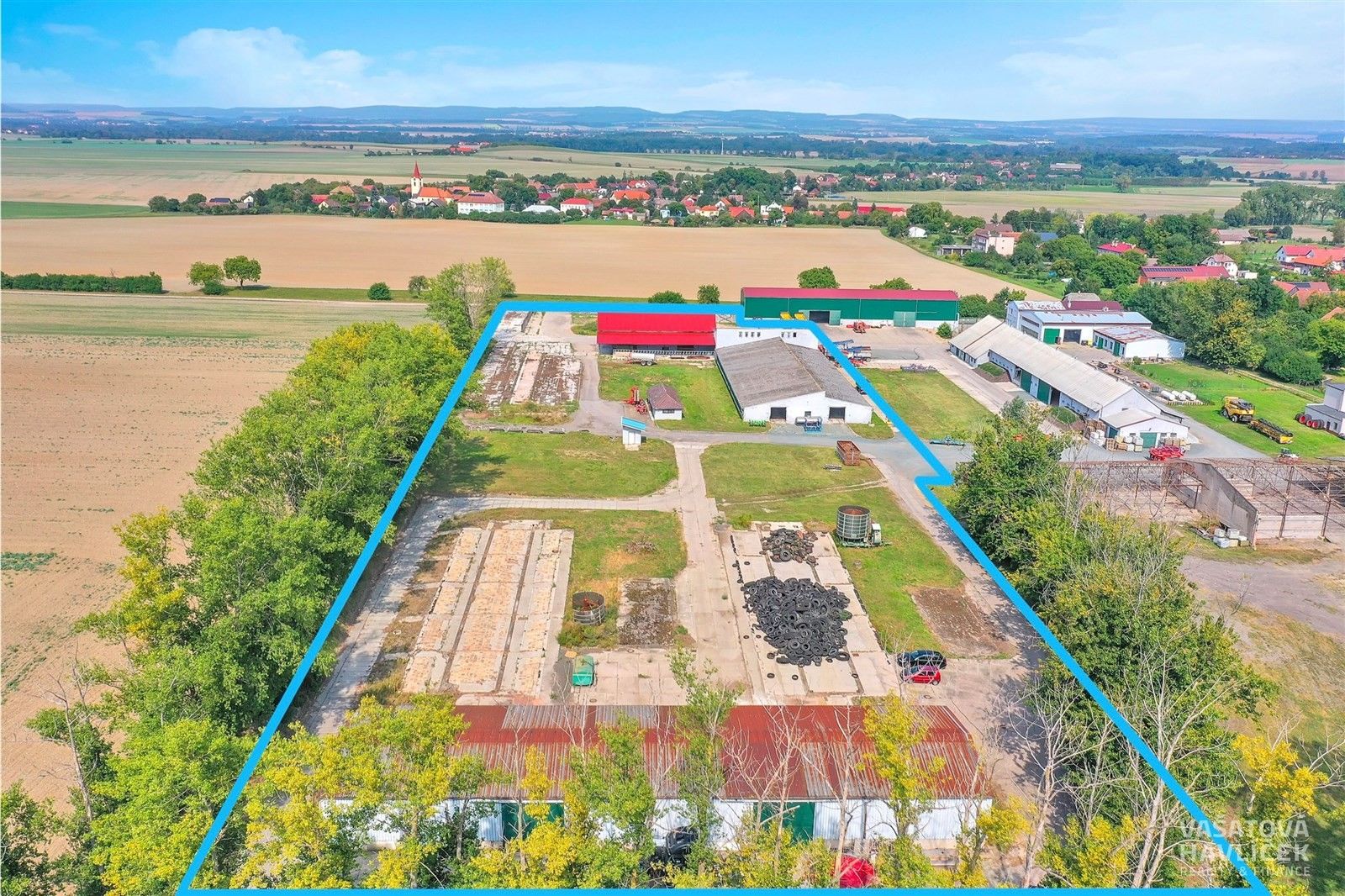 Prodej komerční pozemek - Jasenná