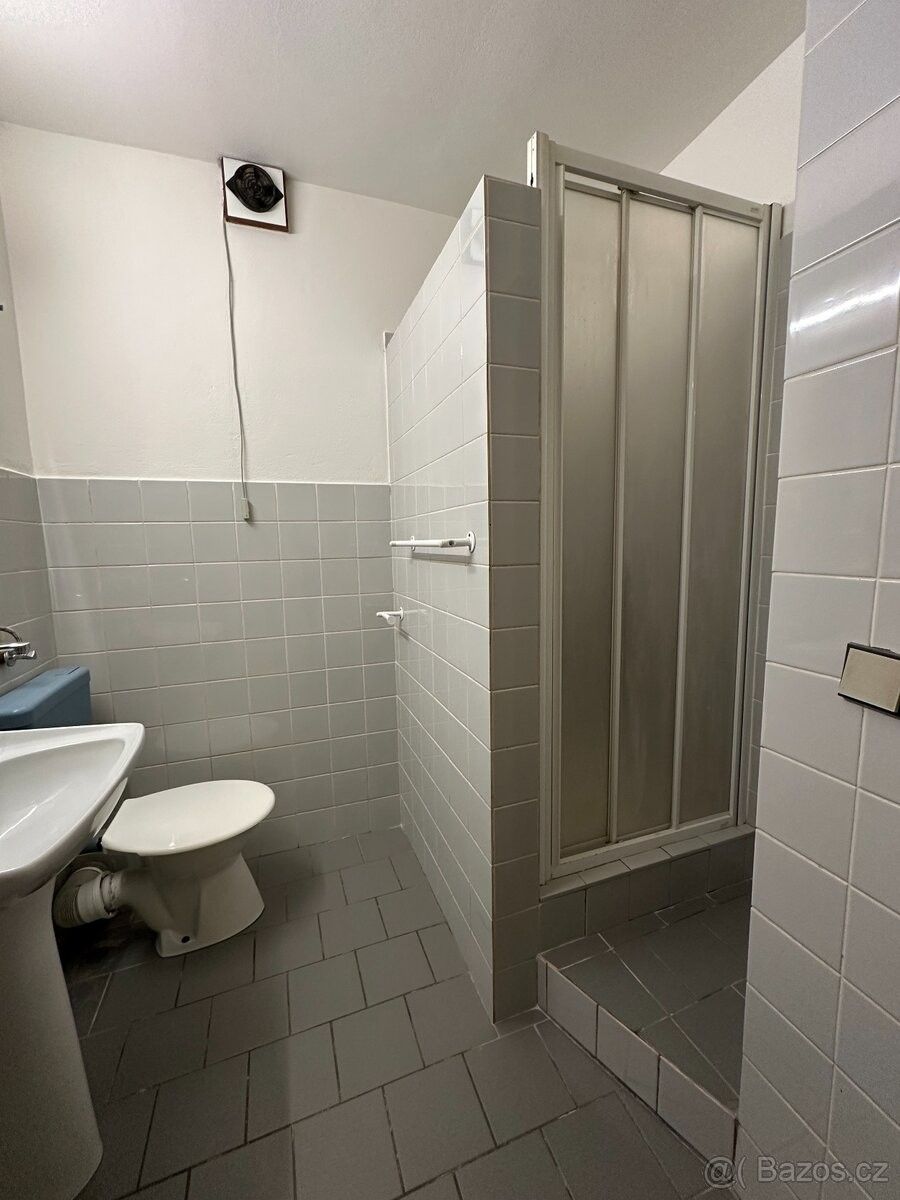 Byt · Kostelec nad Černými Lesy, 281 63 - 4