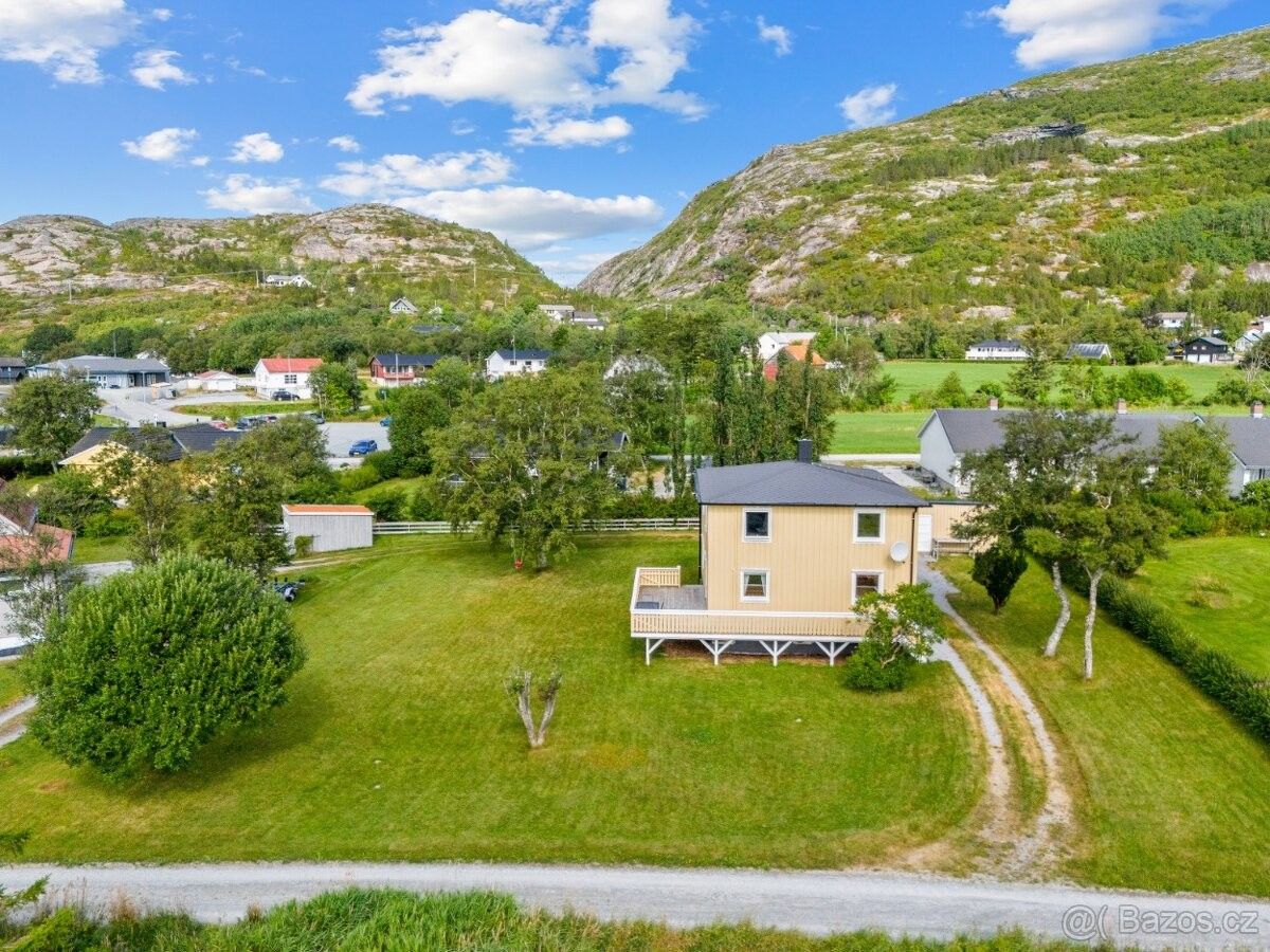 Prodej rodinný dům - Bratronice, 273 63