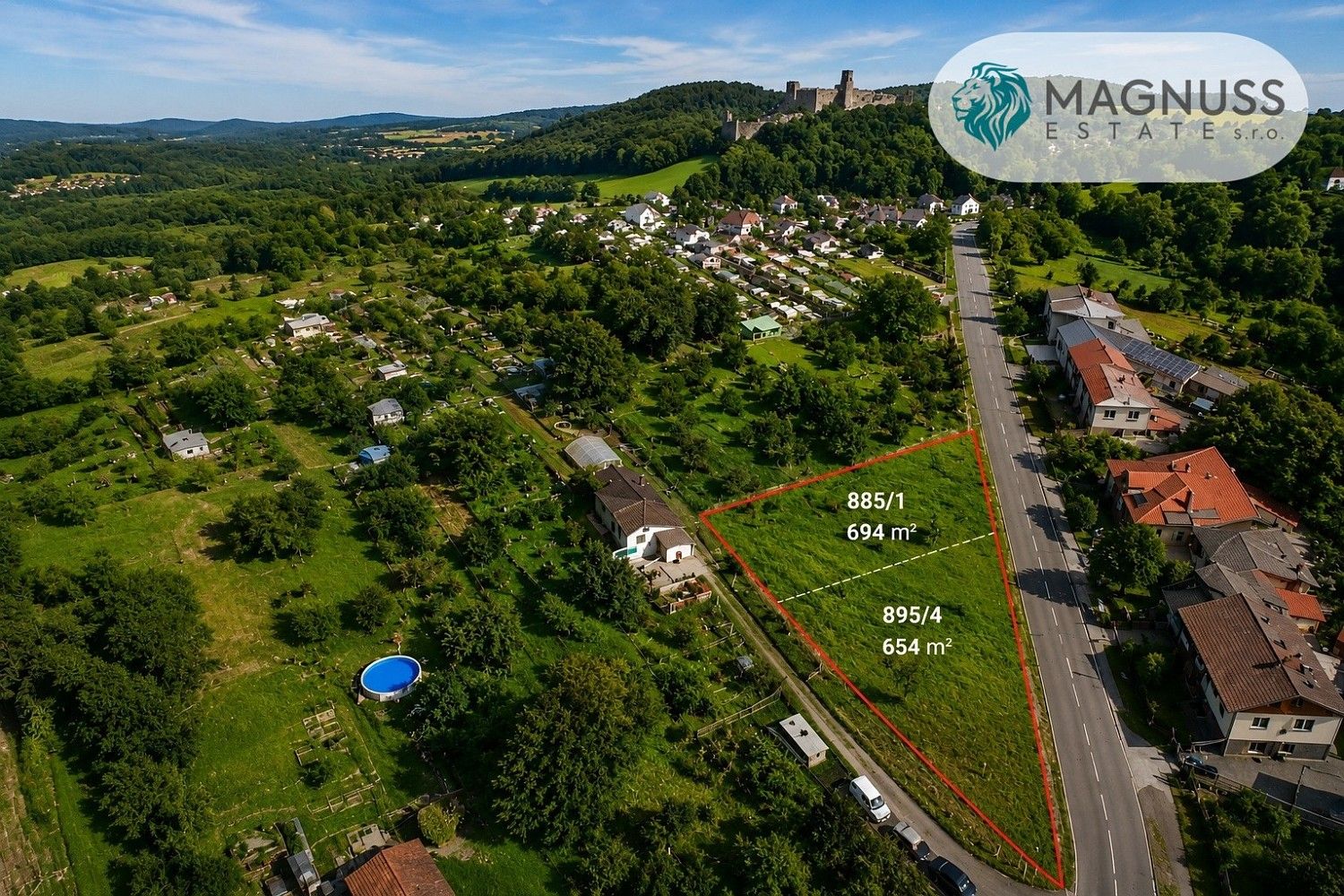Pozemek pro bydlení, 694 m²