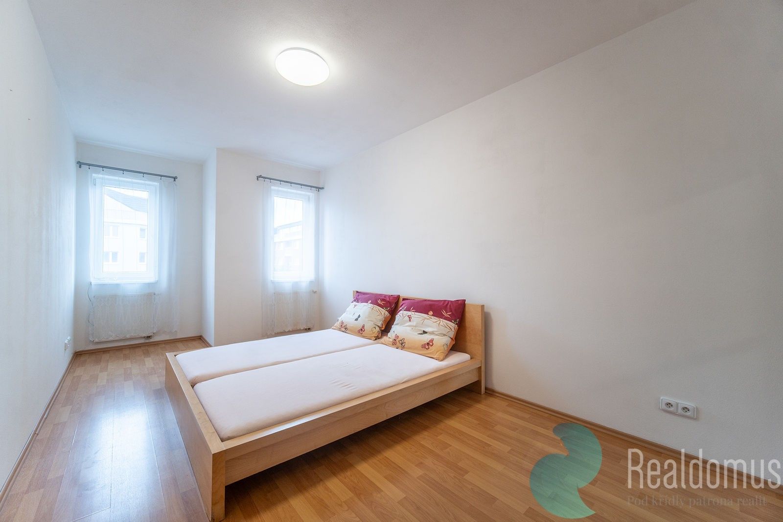 Pronájem byt 2+kk - U Hostína, Úvaly, 48 m²