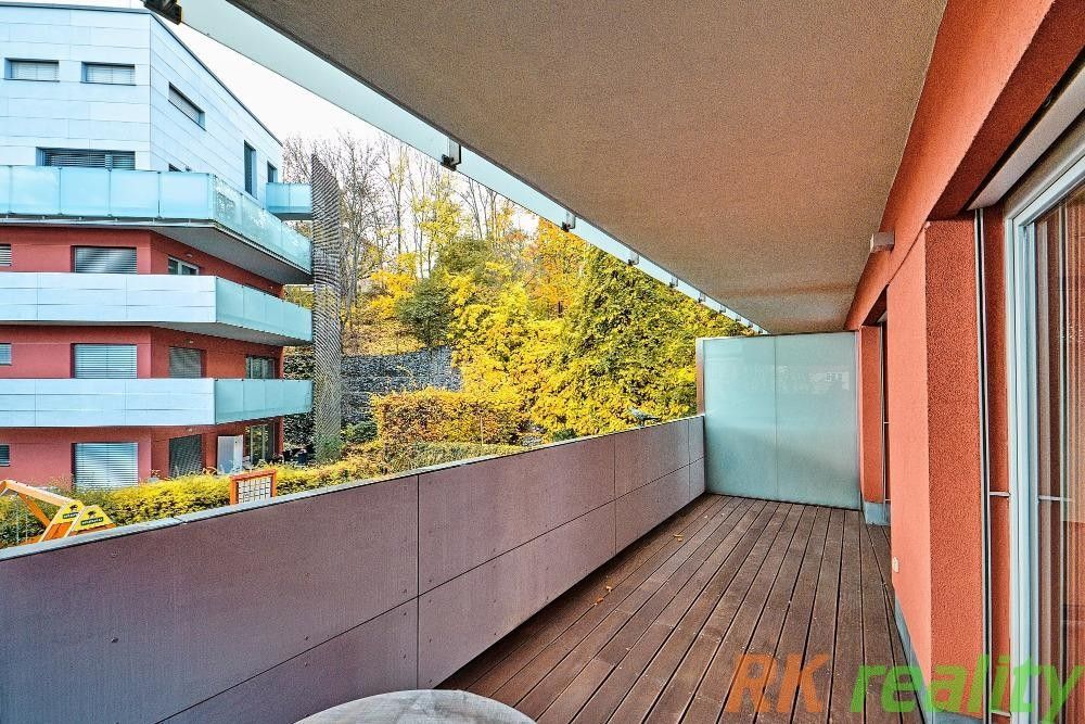 Pronájem byt 4+kk - Kolejní, Praha, 123 m²