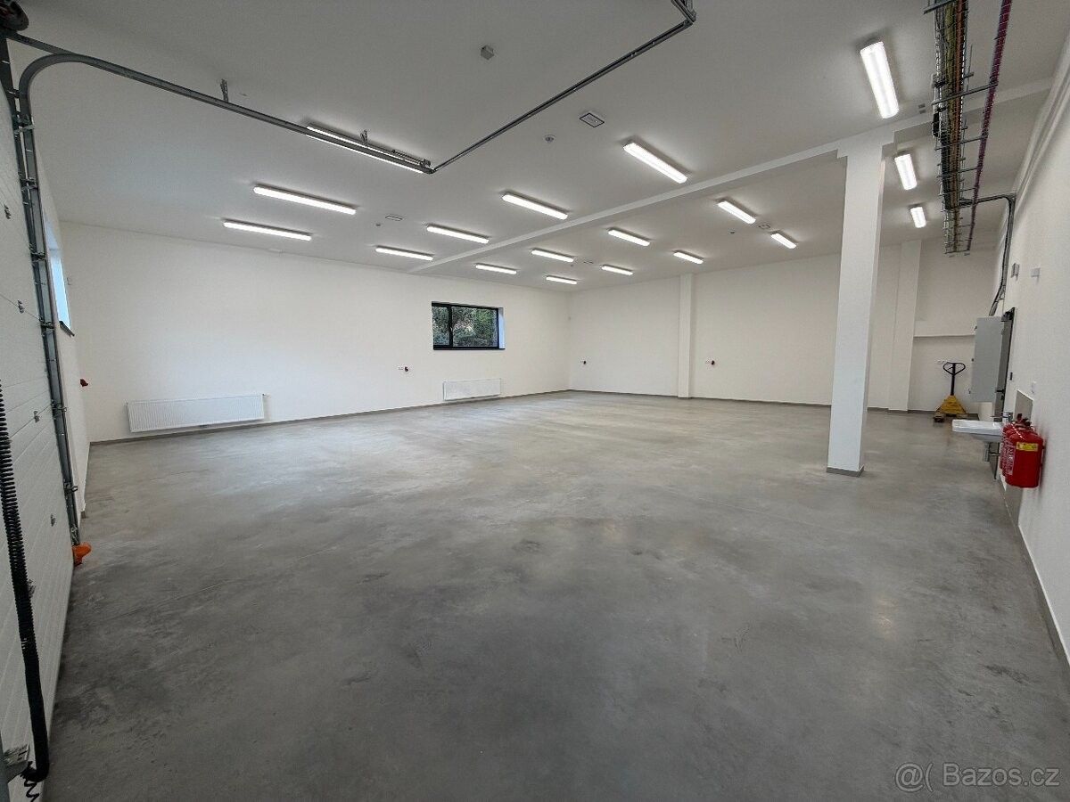 Sklady, Rožnov pod Radhoštěm, 756 61