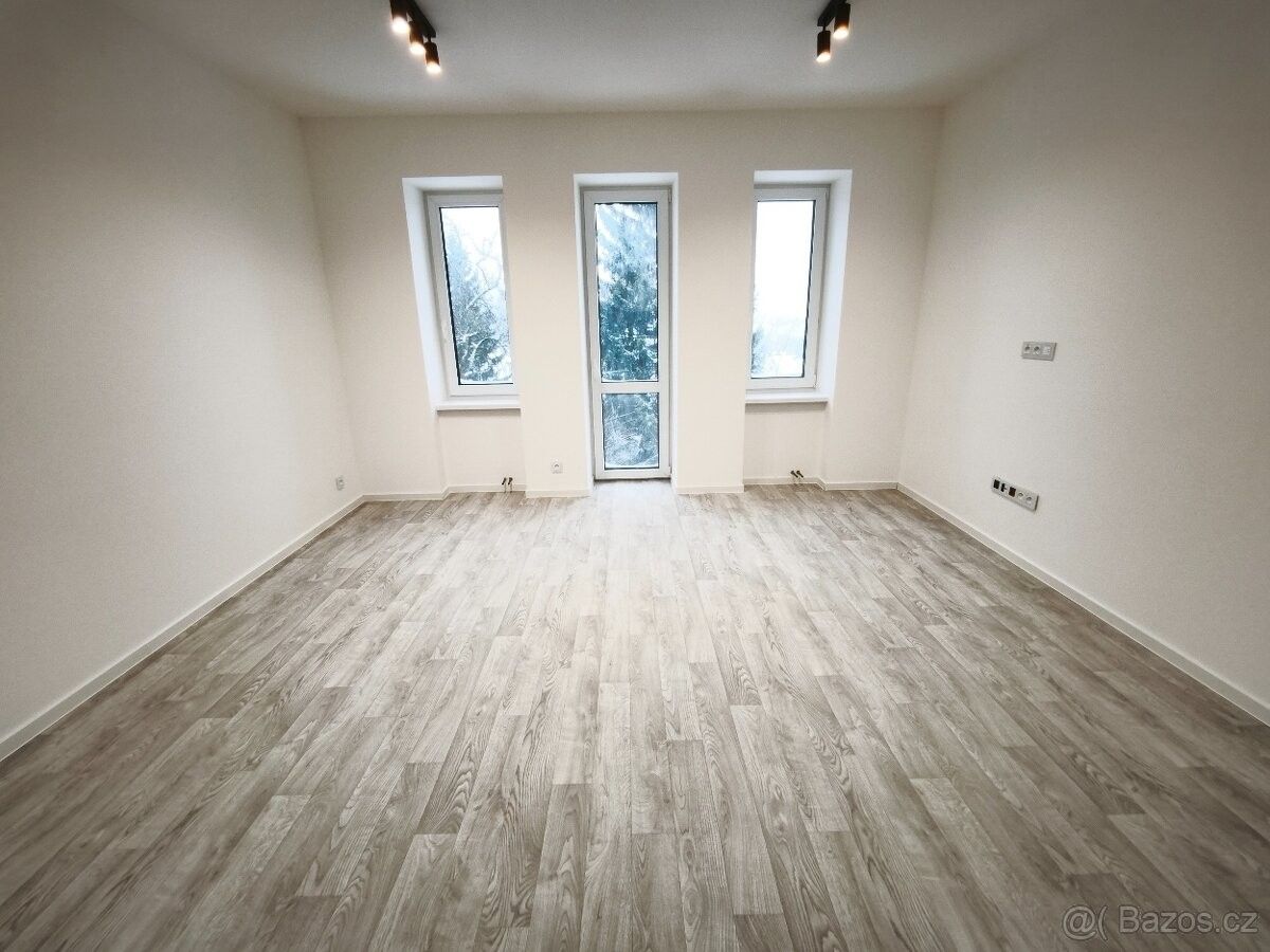 Pronájem byt - Jablonec nad Nisou, 468 01