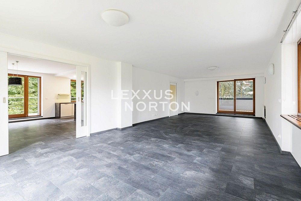 Rodinný dům · 354 m² · Praha - Kunratice, okres Praha 4, Hlavní město Praha - 3
