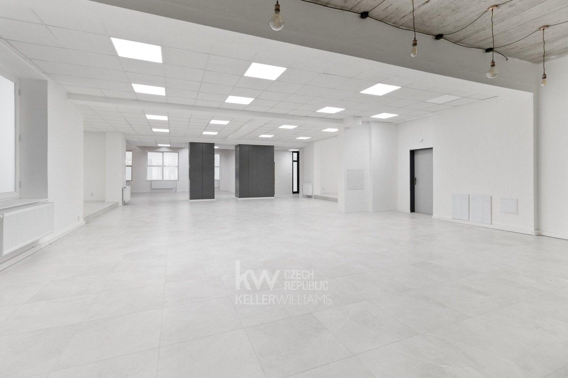 Pronájem kancelář - Berlínská, Tábor, 427 m²