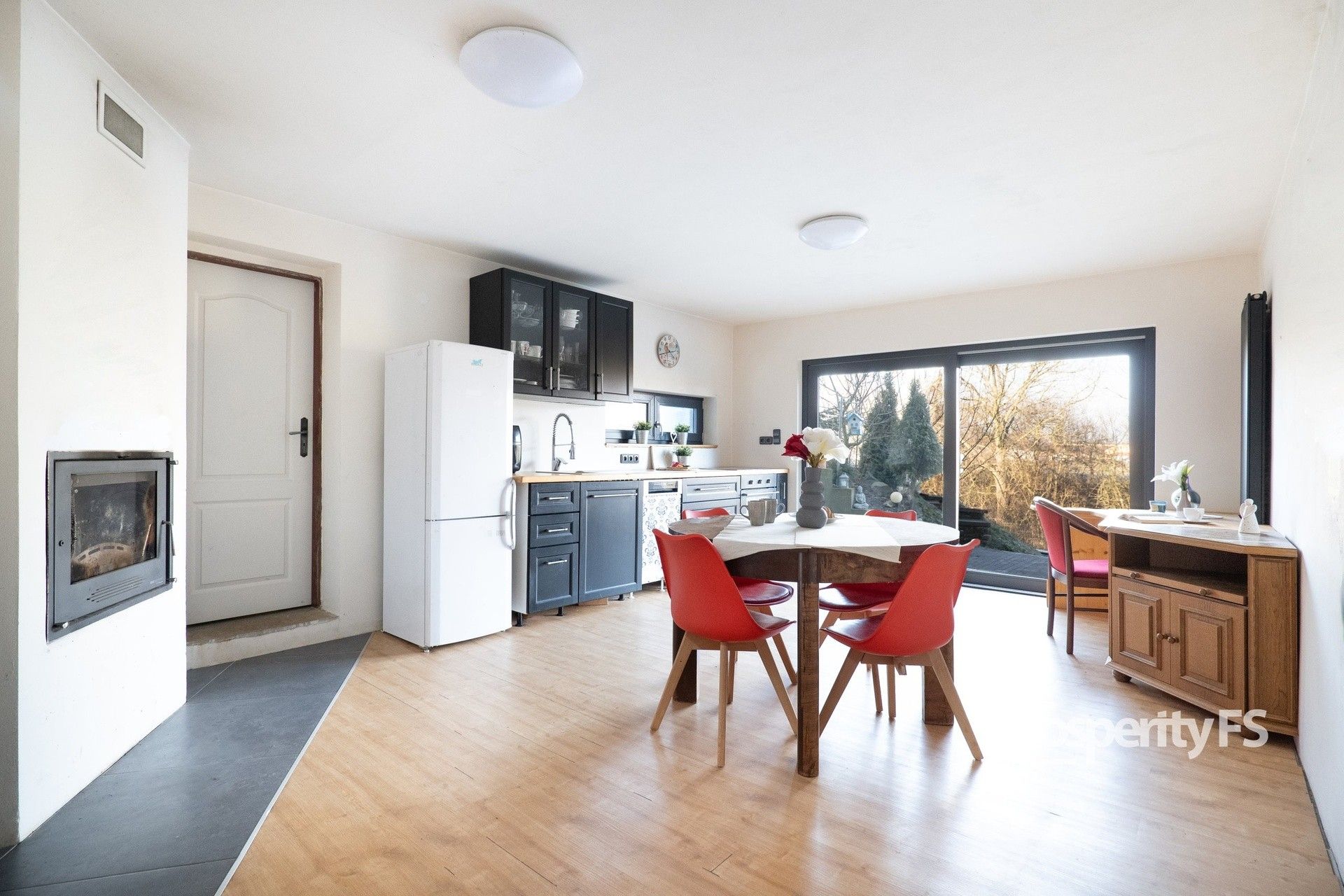 Rodinné domy, Veleň, 141 m²