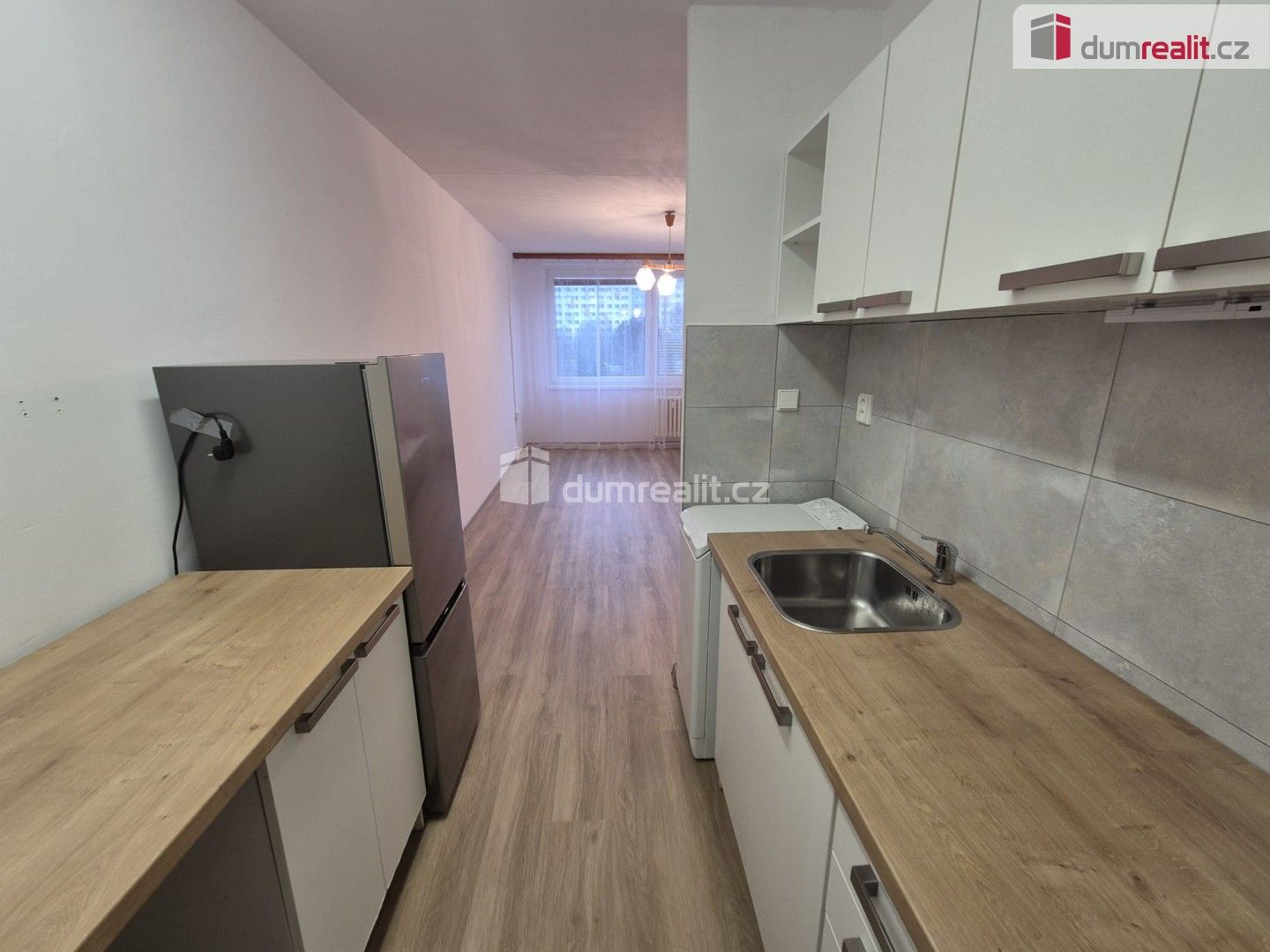 Pronájem byt 2+kk - Archeologická, Praha, 44 m²