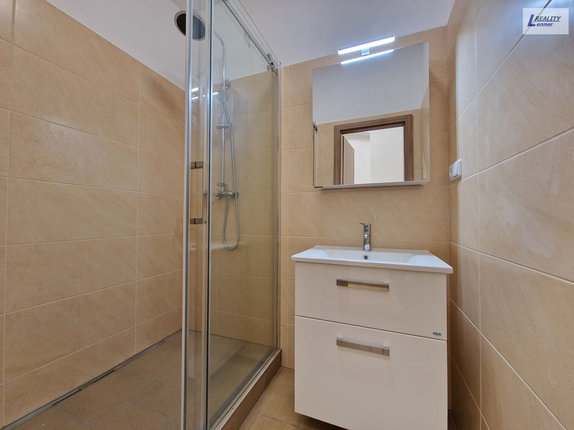 Pronájem byt 1+kk - Rožmitálská, Příbram VI-Březové Hory, 52 m² - 5