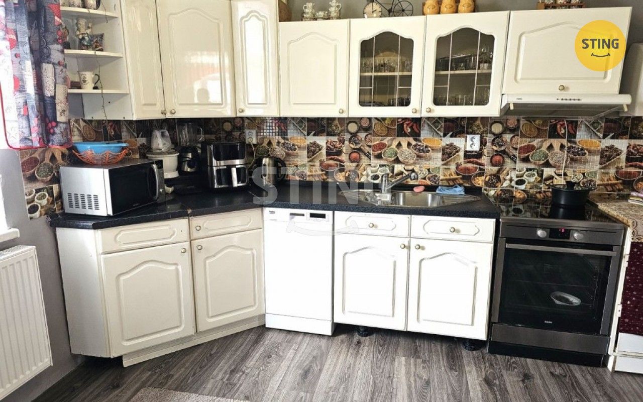 Prodej rodinný dům - Hliníky, Čelechovice na Hané, 260 m²