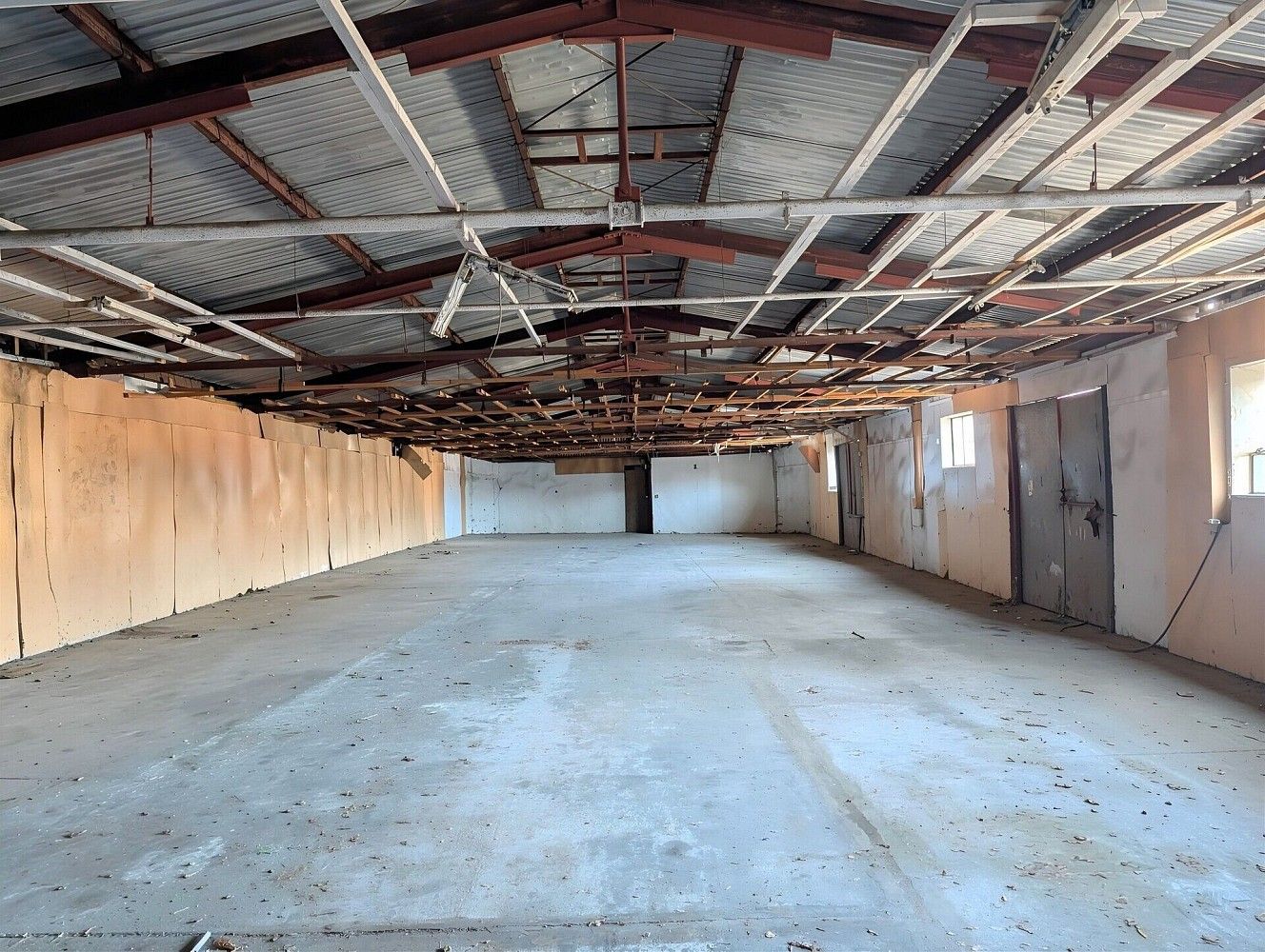 Sklad · 3 300 m² · Liberec - Liberec VIII-Dolní Hanychov, Liberecký kraj - 2