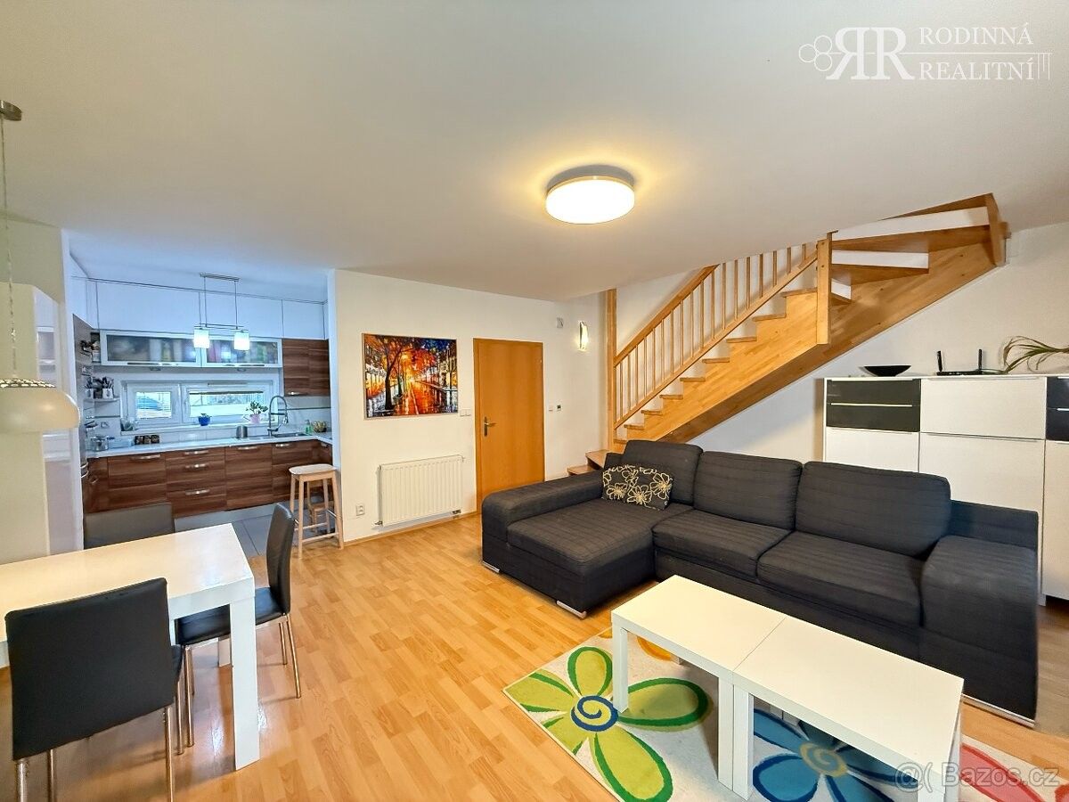 Prodej rodinný dům - Jenštejn, 250 73