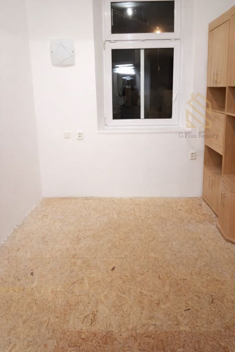 Pronájem byt 1+kk - Nad hradním vodojemem, Praha, 15 m²