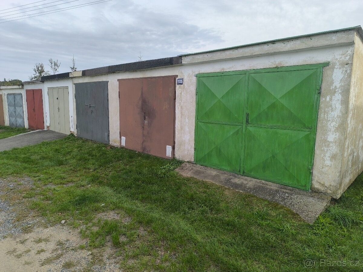 Garáže, Tišnov, 666 03