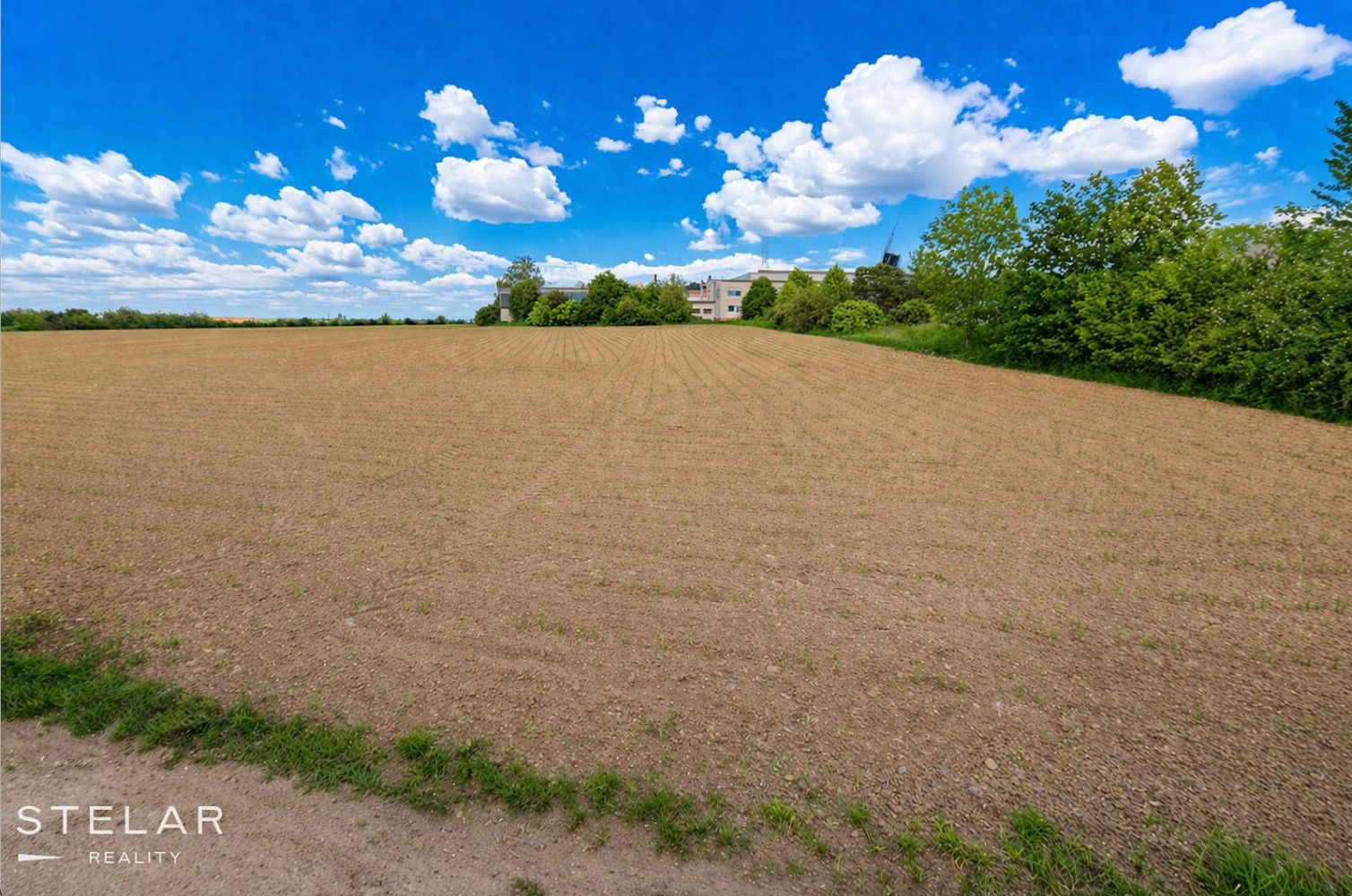 Komerční pozemek, 5 168 m²