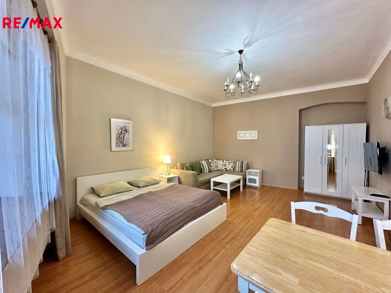 Pronájem byt 1+1 - Anežská, Praha, 39 m²