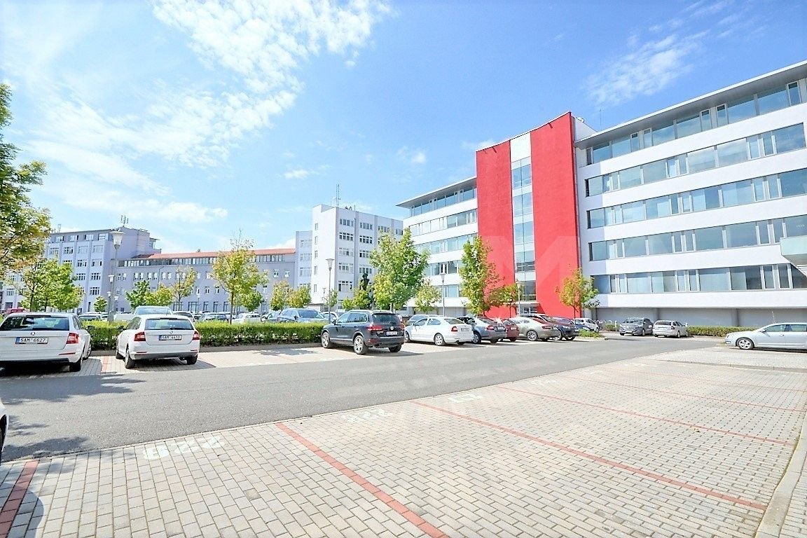 Kanceláře, U nákladového nádraží, Praha, 299 m²