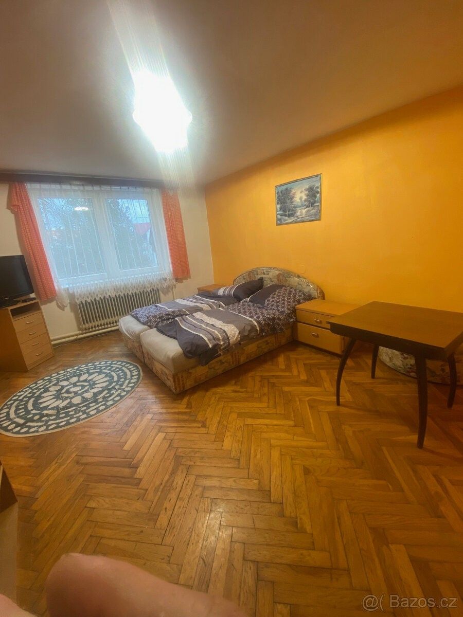 Pronájem byt - Slušovice, 763 15