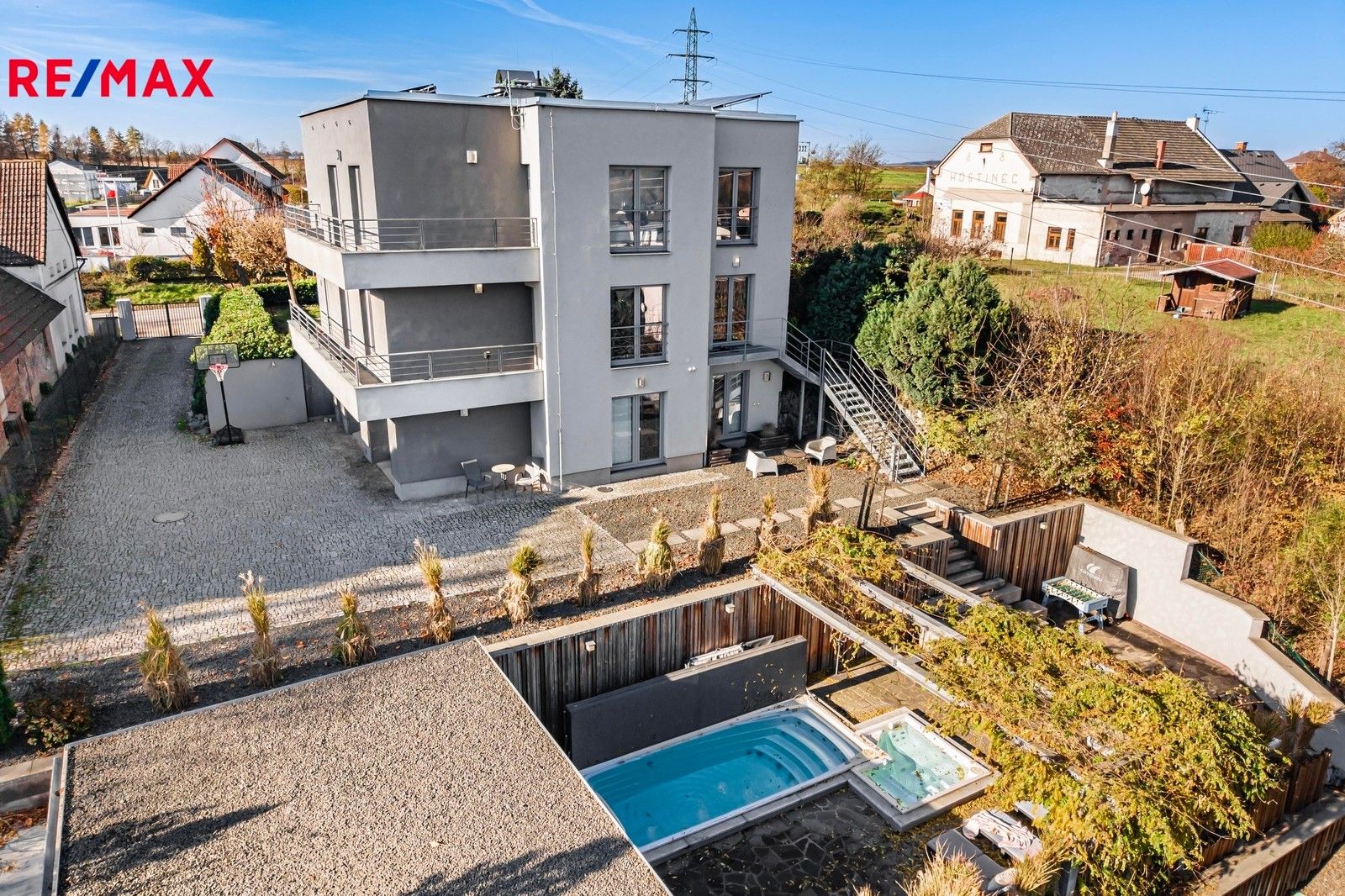 Rodinné domy, Obránců míru, Předměřice nad Labem, 379 m²