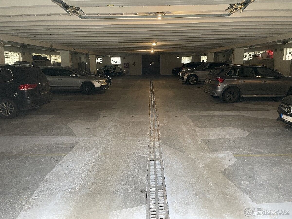 Pronájem garáž - Praha, 140 00