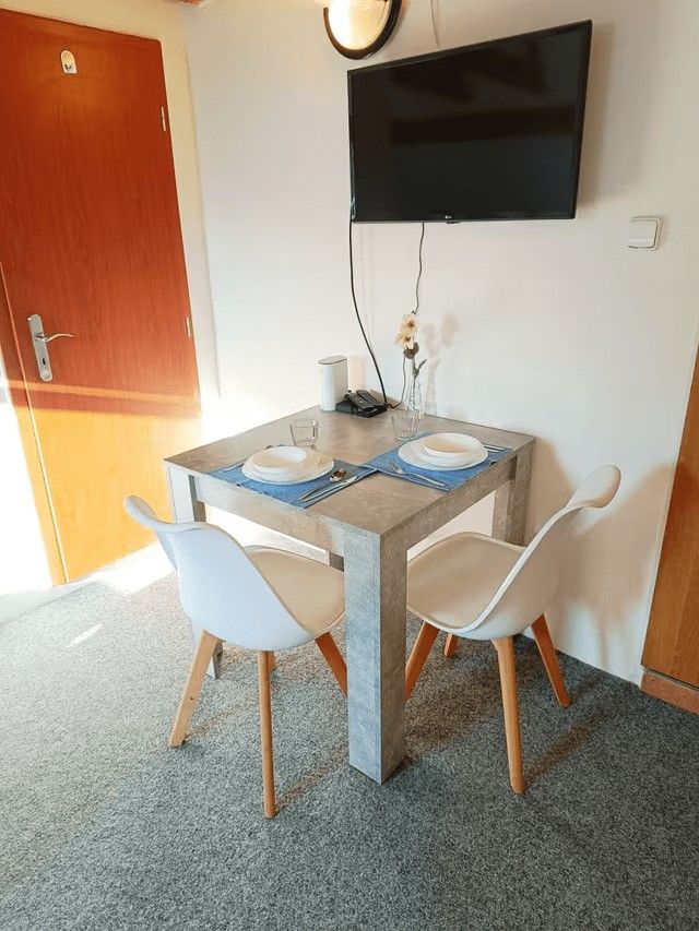 Pronájem byt 2+kk - Hřbitovní, Mirovice, 25 m²