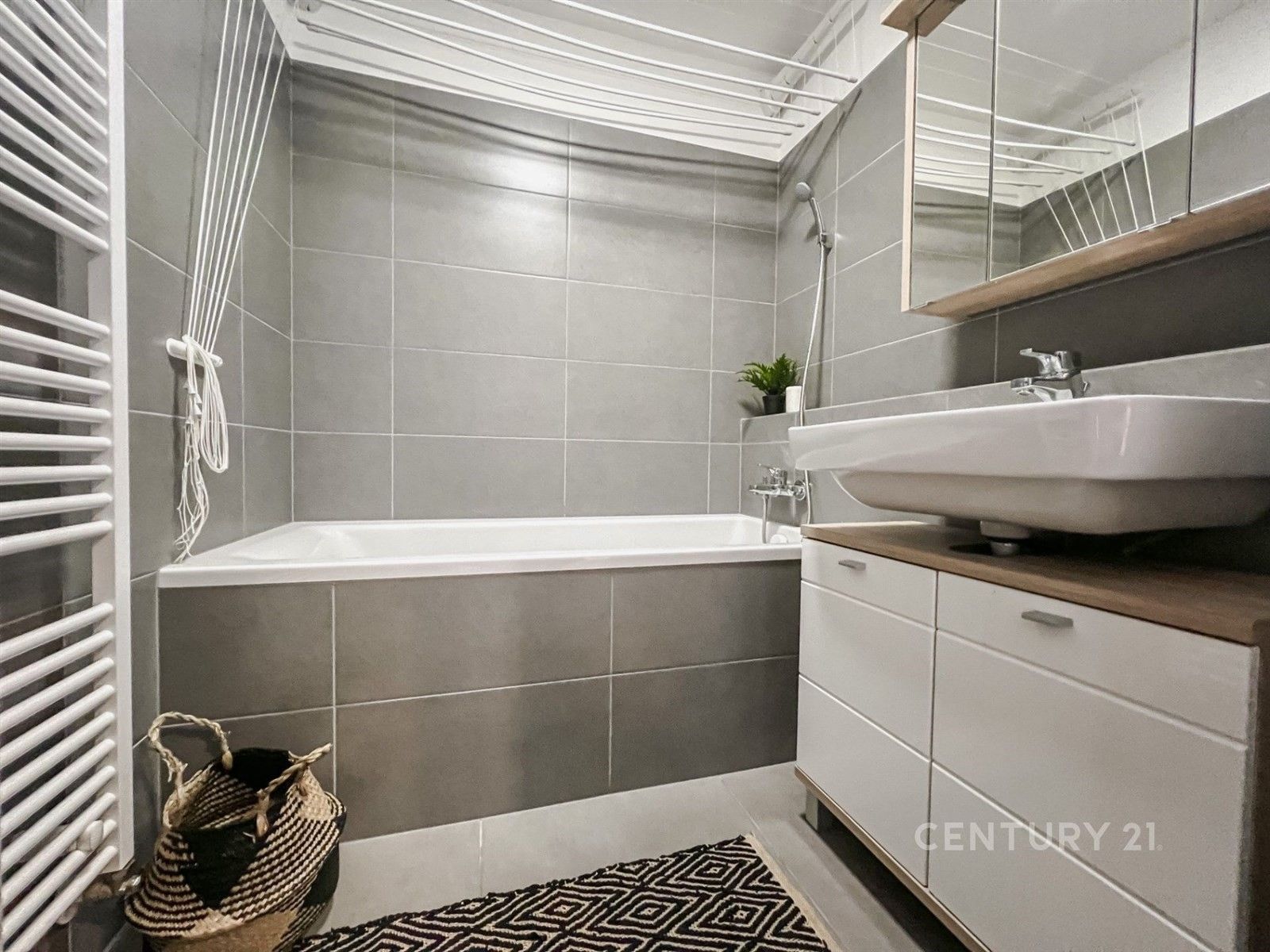 Pronájem byt 3+kk - Jabloňová, Moravany, 75 m²