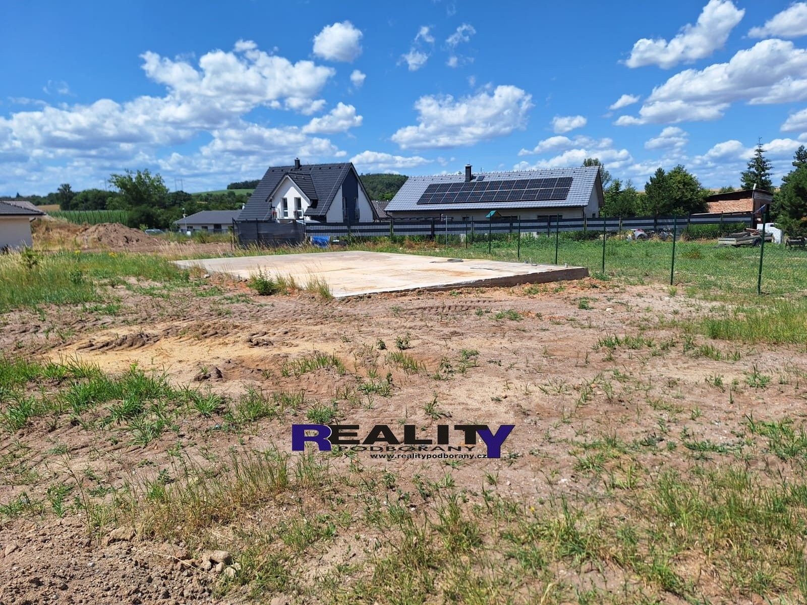 Prodej pozemek pro bydlení - Luční, Holedeč