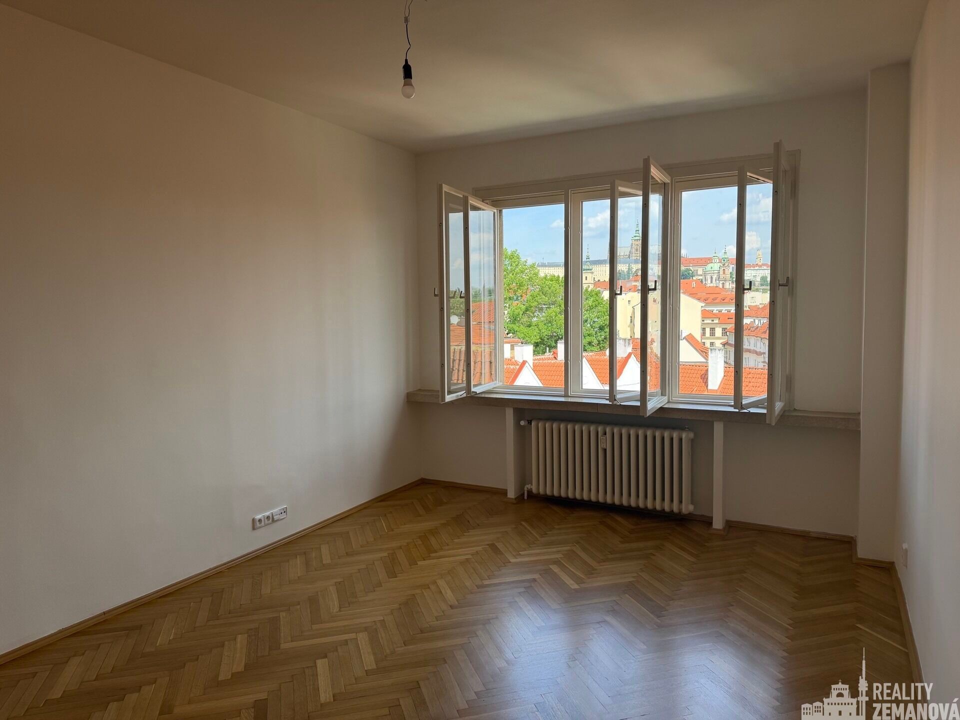 2+1, Šeříková, Praha, 50 m² - 1