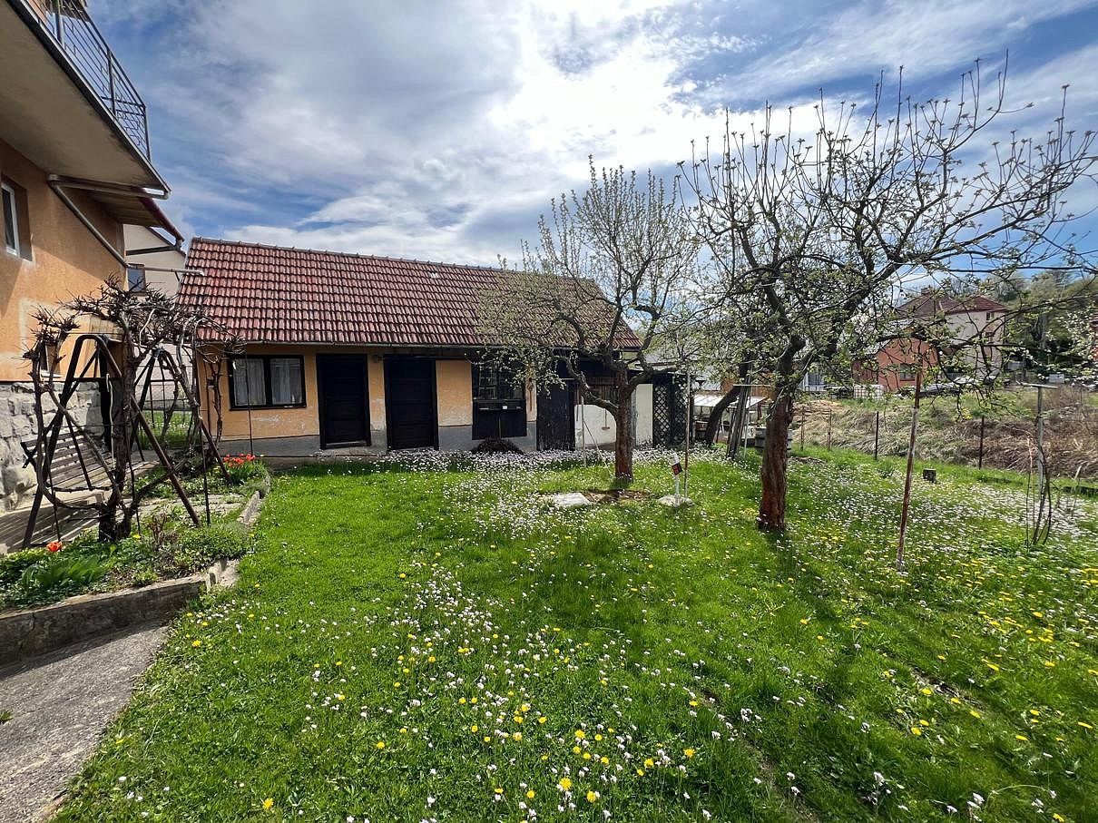 Prodej rodinný dům - Újezd, okres Zlín, 362 m² - 5
