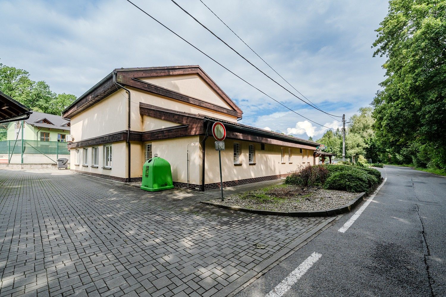 Restaurace · 752 m² · Jablunkov, okres Frýdek-Místek - 4