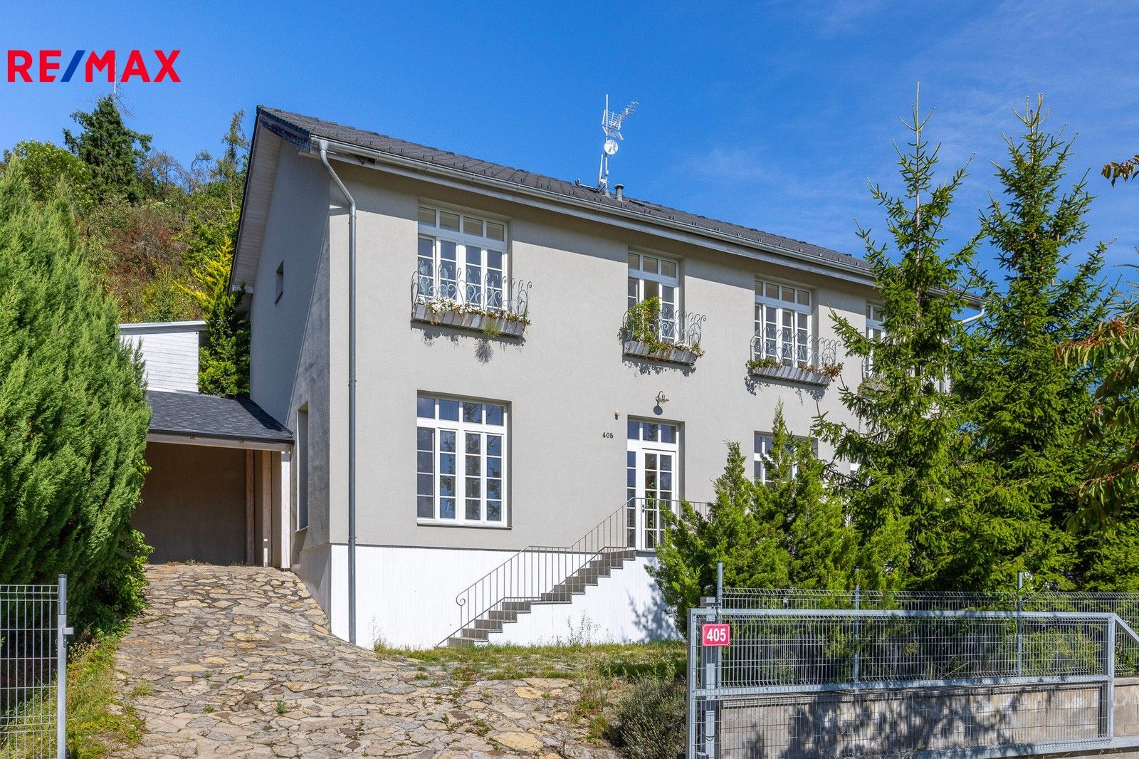 Prodej rodinný dům - Nad Loděnicí, Vráž, 219 m²