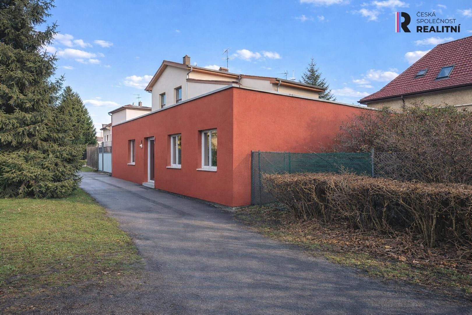 Sklady, Karlovarská 459, Praha, 60 m²