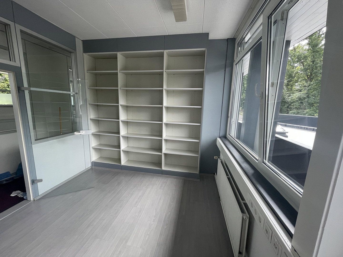 Pronájem kancelář - , Bádensko-Württembersko, 222 m² - 5