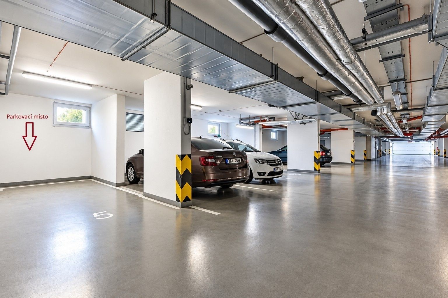 Garáž · 15 m² · Nademlejnská, Praha - Hloubětín - 2