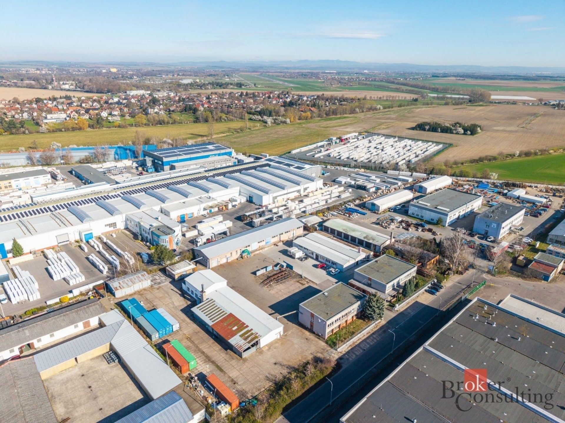 Výrobní prostory · 1 059 m² · Výrobní, Hradec Králové - 4