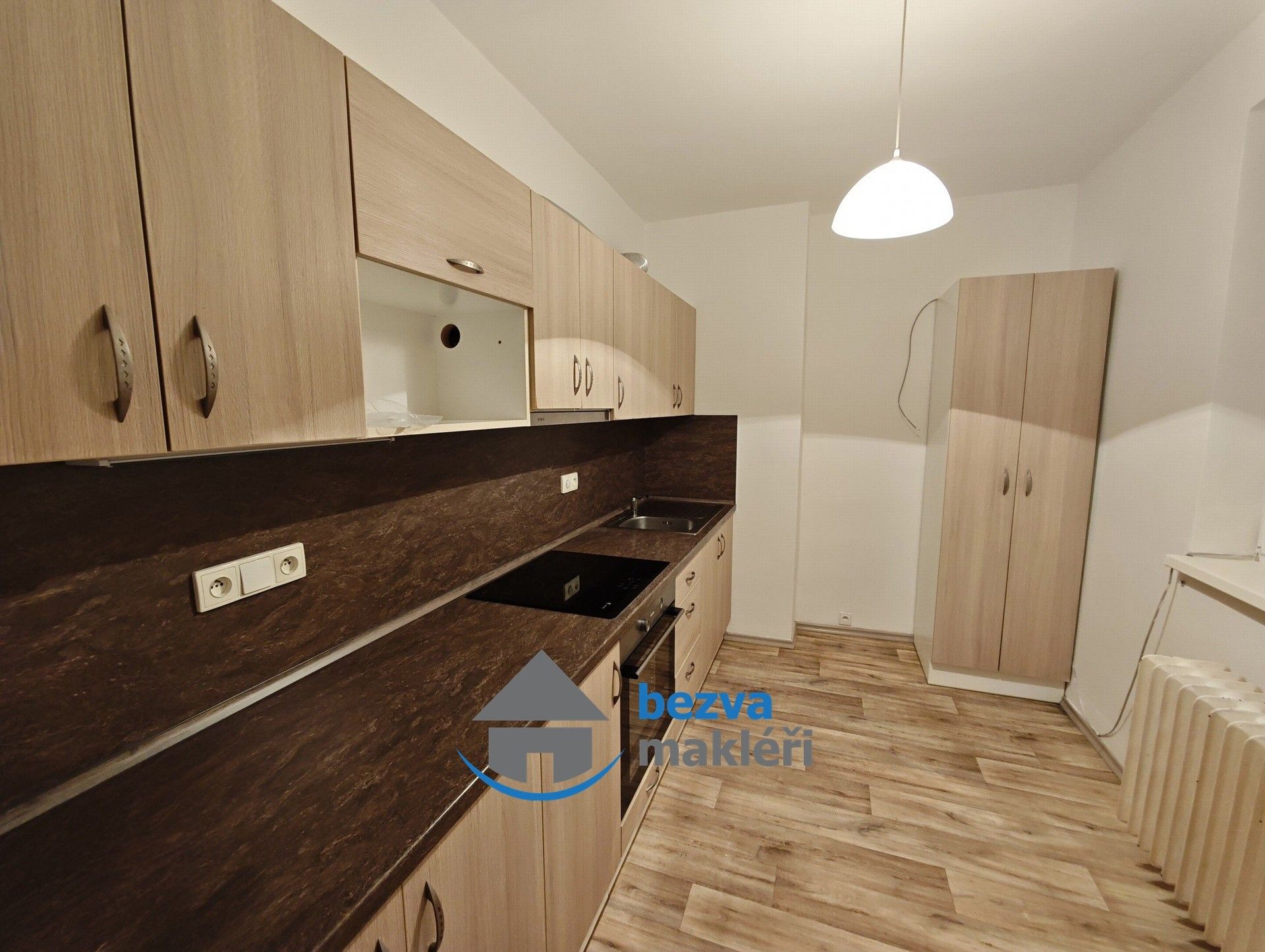 2+1, Československé armády, Skuteč, 52 m² - 1