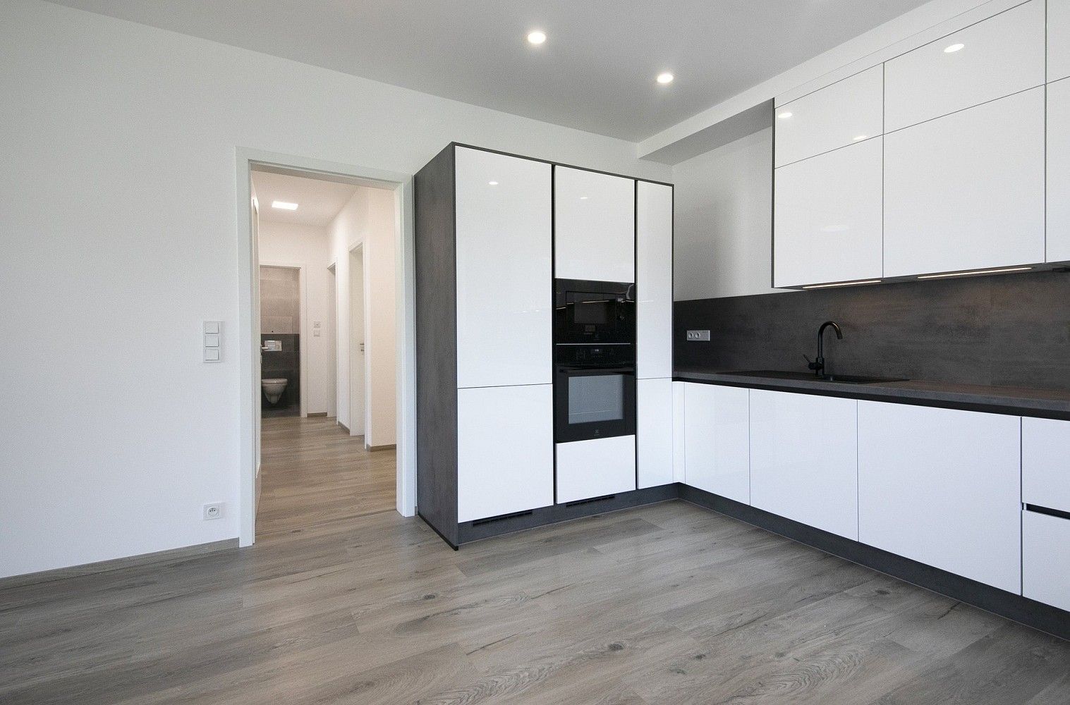 3+kk, Doubravčice, okres Kolín, Středočeský kraj, 73 m² - 1