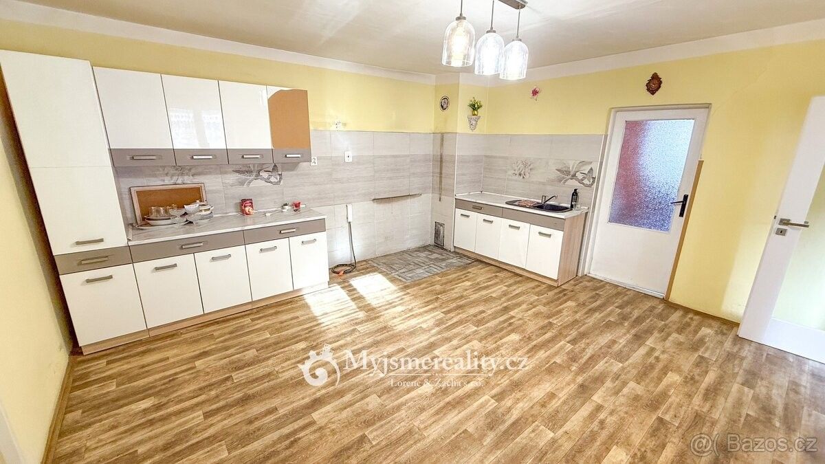 Rodinné domy, Hodonice, 671 25