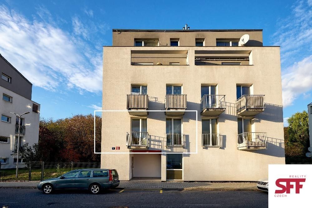 Pronájem byt 1+kk - U Smetanky, Praha, 30 m²