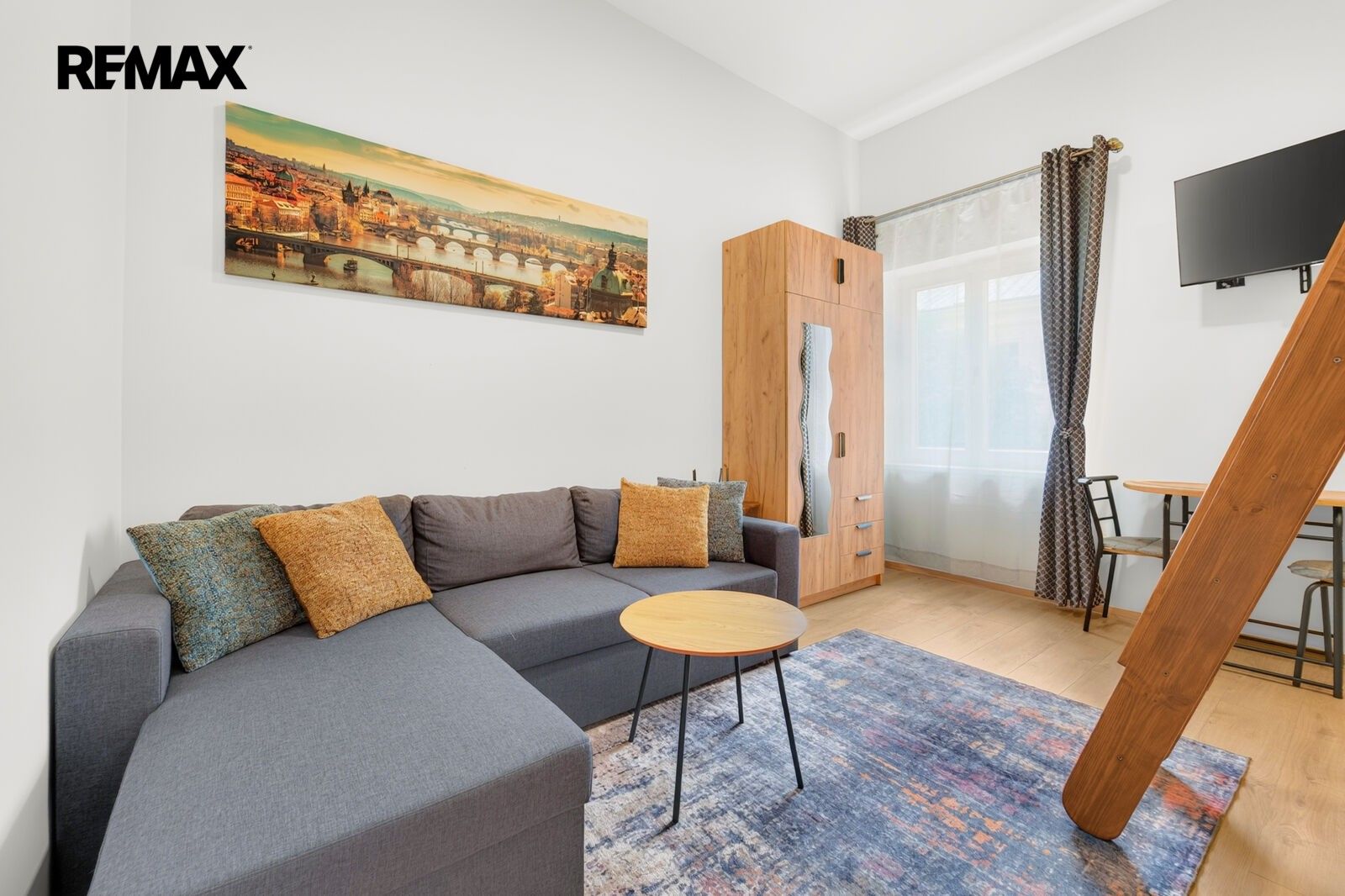 1+kk, Sokolská 1883, Praha, 22 m² - 1